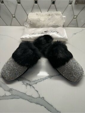 The Shoe Fairy Women's Black Fur & Crystal Slip-On Slippers